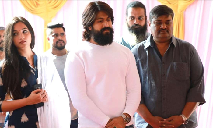  Yash In Kgf 2 Sets In Soon Kgf 1, Kgf2 , Yash, Kartik, Sanjaydath,kannada-TeluguStop.com