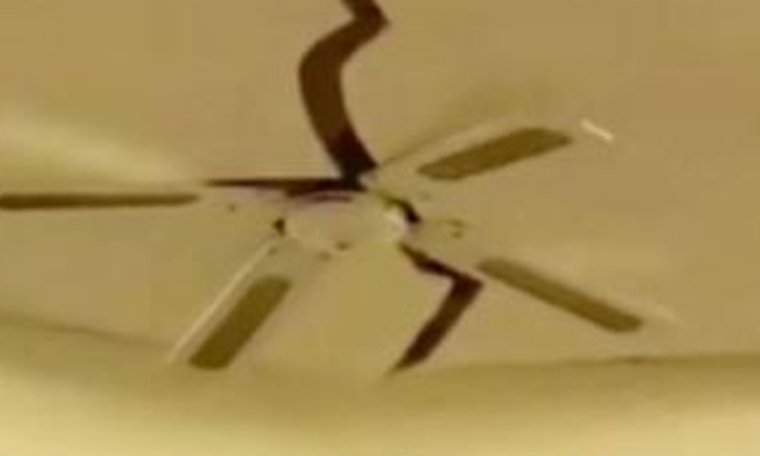  After On Fan Celing Was Colapsed After Fan, Ceiling Collapse, Video Viral, Soci-TeluguStop.com