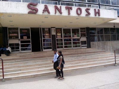 Covid Effect: Several Theaters In K’taka Adopt Wait & Watch Policy Covid Effect: Several Theaters In K’taka Adopt Wait & Watch Policy-TeluguStop.com