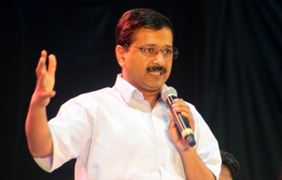  Delhi Cm Announces Rs 15 Cr For Flood-hit Telangana, Kcr Grateful-TeluguStop.com