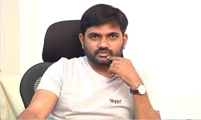  Director Maruthi, Prathiroju Pandage, Bhale Bhale Mogadivoi, Prema Katha Chitram-TeluguStop.com