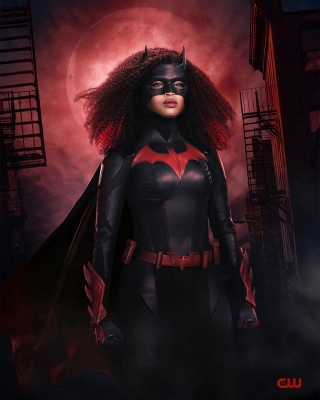  Javicia Leslie’s First Look As Batwoman Out-TeluguStop.com