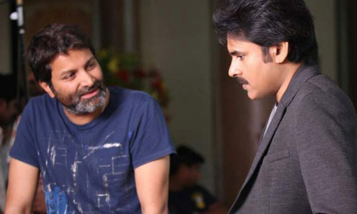  Hero Pawna Kalyan Hurted With Director Trivikram Srinivas Behavior Pawan Kalyan-TeluguStop.com