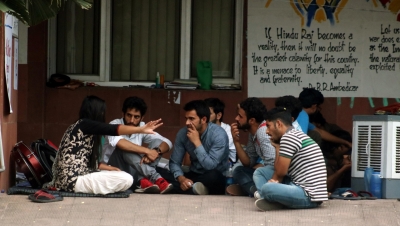  Qualifying Criteria: Hyderabad Varsity Students Sit On Hunger Strike-TeluguStop.com