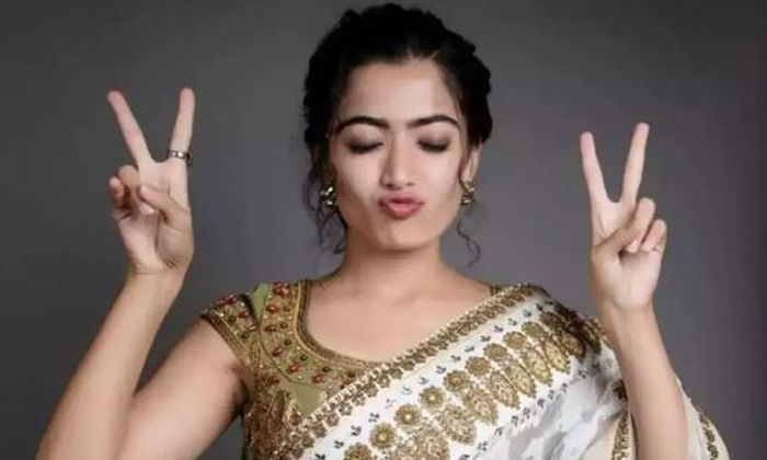  Rashmika Mandhana, Movies, Tollywood, Heroien, Heroien, Puspa-TeluguStop.com