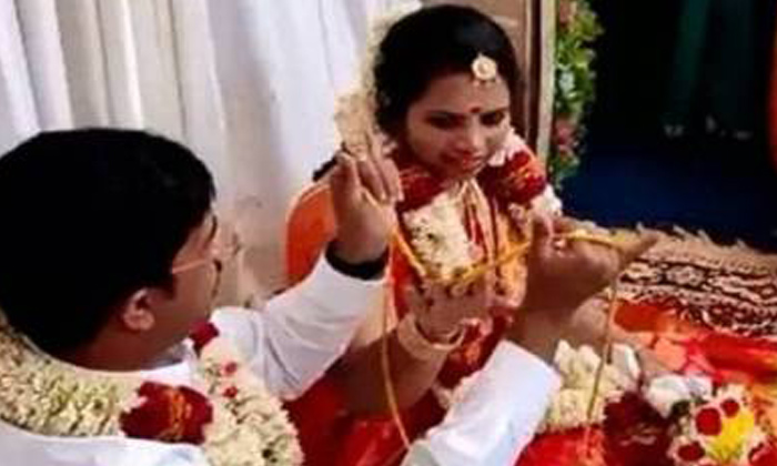  A New Twist In Bride Stopped Marriage Row In Tamil Nadu, Bride,woman Stops Weddi-TeluguStop.com