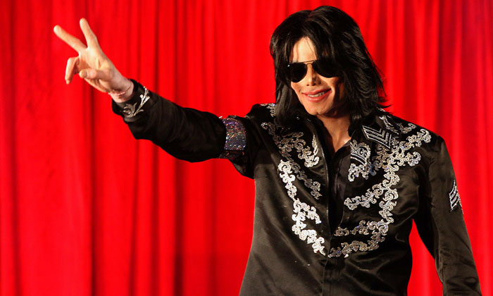  Michael Jackson Getting Crores Of Money After Death Also, Hollywood, Pop Singer,-TeluguStop.com