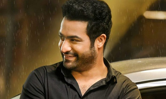  Young Tiger Ntr Strictly Following Covid Rules In Rrr Movie Sets,ntr, Rrr Shooti-TeluguStop.com