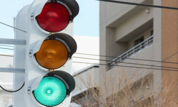  Japan,blue Light,traffic Light,international Traffic Laws,avo-TeluguStop.com
