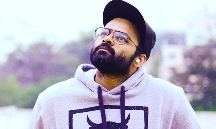 Pic Talk: Mega Hero Goes Bike Trip With Friends Pic Talk: Mega Hero Goes Bike Trip With Friends-TeluguStop.com