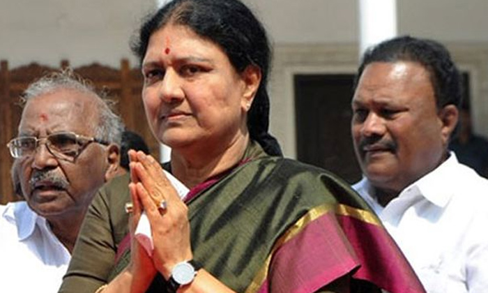  Shashikala Paid 10 Crores Fine To The Court, Sasi Kala, Tamilnadu Politics, Jaya-TeluguStop.com