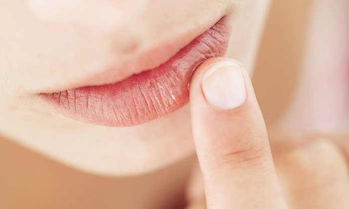  This Little Mistake You Make Can Lead To Chapped Lips In Winter-TeluguStop.com