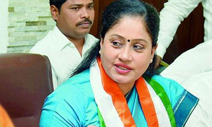  Congress Leader Vijayashanthi Joining  In Bjp Soon,congress Leaders, Bjp, Dubbak-TeluguStop.com