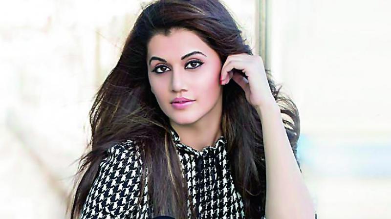  Heroine Taapsee Sensational Comments About Film Industry And Heroes Behavior,tol-TeluguStop.com