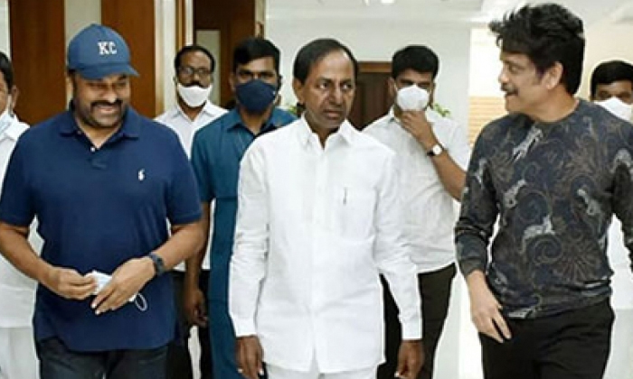  Kcr Orders To Re Open Theaters In Telangana, Kcr Govt, Telugu Film Industry, The-TeluguStop.com