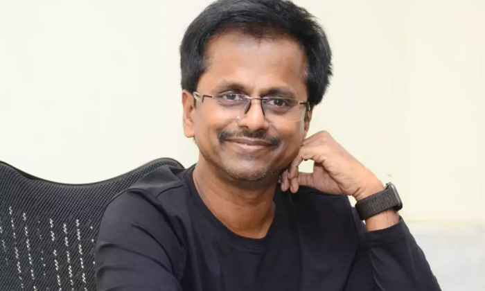  Director Murugadoss, Washed Clothes, One Rupee, Gajini Film, Tamilnadu-TeluguStop.com