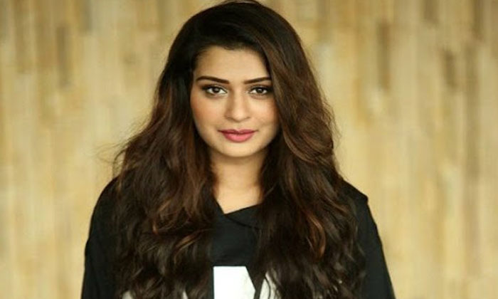  Payal Rajputh Says She Learns Bad Words First, Payal Rajputh, Rx 100, Bold Films-TeluguStop.com