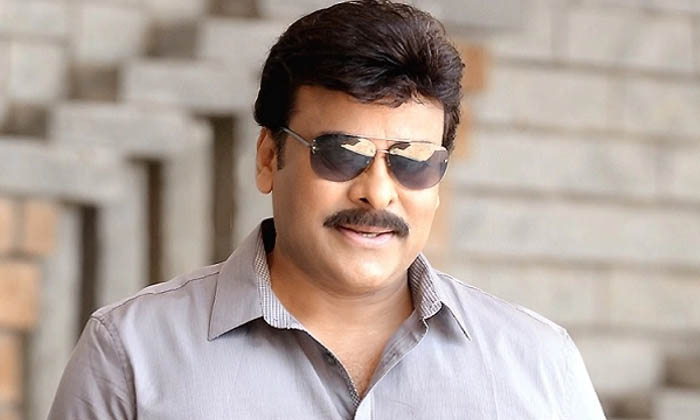  Tollywood Megastar Chiranjeevi Lady Getup Photos Viral, Chiranjeevi, Tollywood M-TeluguStop.com