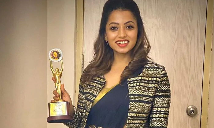  Serial Actress Navya Swamy Receives Beauty Of The Year 2020, Tollywood, Telugu-TeluguStop.com