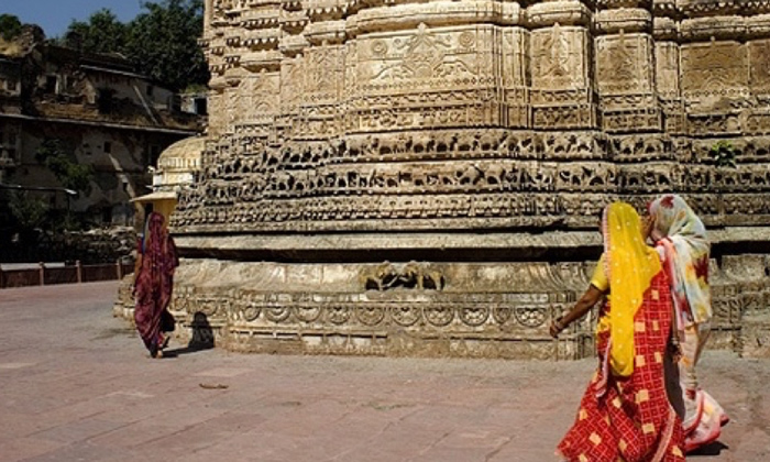  Rounds In Temple,ప్రదిక్షణలు ,ధ్వజస్తంభ-TeluguStop.com