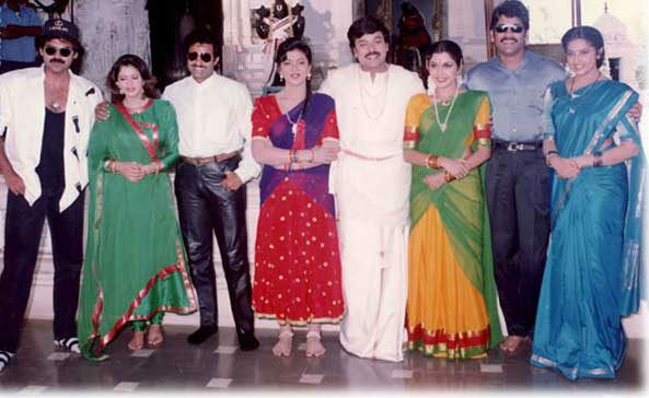  Did You Remember This Tollywood Heros, Venkatesh, Nagma, Balakrishna, Roja, Chir-TeluguStop.com