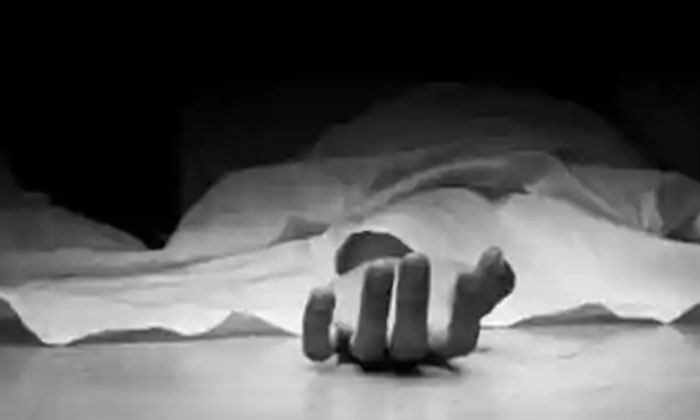  Women Suicide Beacause Of Man Harresment, Crime Case, Marriage Stopped, Telangan-TeluguStop.com