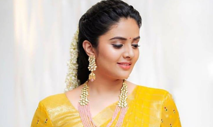  Sreemukhi,anchor Sree Mukhi,new House,nizamabad, Bomma Adhirindi Show, Nagababu,-TeluguStop.com