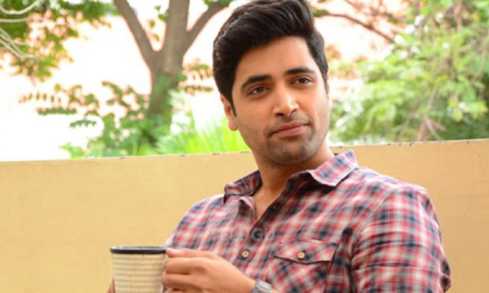  Adivi Sesh, Adivi Sesh Marriage, Adivi Sesh Wedding, Adivi Sesh Girl Friend, Act-TeluguStop.com