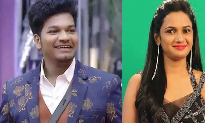  Bigg Boss Contestant Avinash Asks Ariyana To Marry In Live Show , Avinash, Ariya-TeluguStop.com