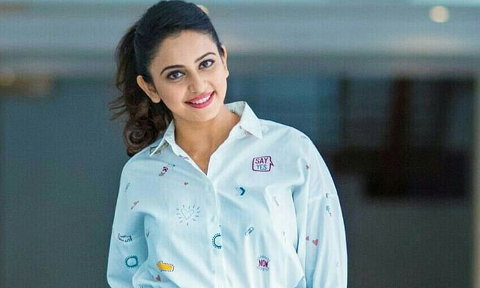  Sivakarthikeyan And I Had A Pact On The Set Of Ayalaan Says Rakul Preet Singh,-TeluguStop.com