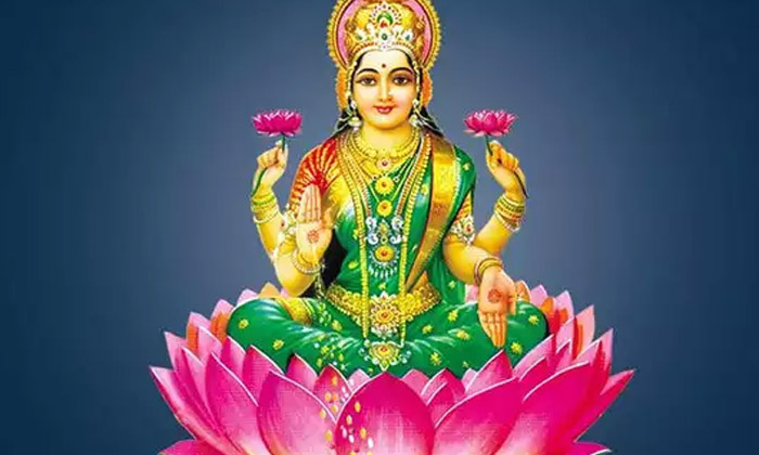  Clove Is Offered To Lakshmi Devi On Saturday, Clove, Offered To Lakshmi Devi, S-TeluguStop.com