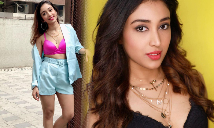 Stunning Beauty Tv Actress Priyamvada Kant Adorable Poses-telugu Actress Photos Stunning Beauty Tv Actress Priyamvada Ka High Resolution Photo