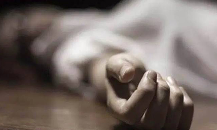  Uttar Pradesh, Woman Si, Ends Life, Sexual Harassment , Up Woman Si Commits Suic-TeluguStop.com