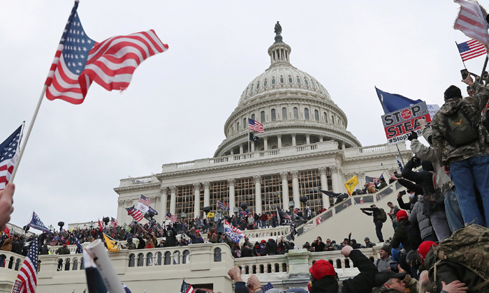  Us Capitol Shut Down Temporarily Out Of Caution Over Fire Nearby, Us Capitol , F-TeluguStop.com