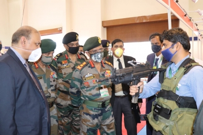  Army Chief Reviews Efforts To Modernise Armed Forces-TeluguStop.com