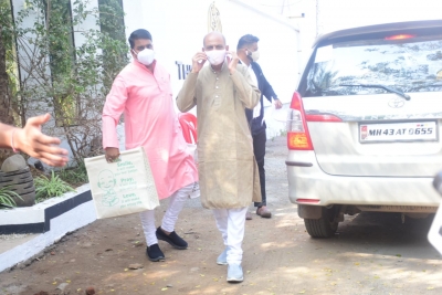  Priests Arrive At Alibaug Venue For Varun-natasha Wedding-TeluguStop.com