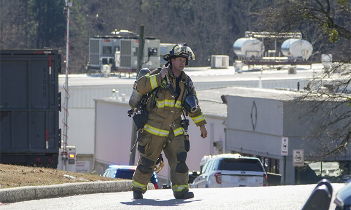  Terrible Accident In Americas Georgia.. 6 Members Died, America, Georgia, Liquid-TeluguStop.com