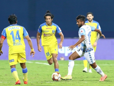  Unlucky Kerala Share Spoils With Jamshedpur, Play Out 0-0 Draw-TeluguStop.com