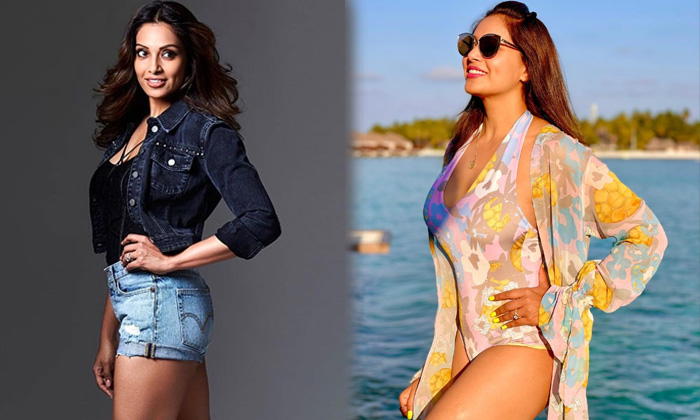 Bollywood Actress Bipasha Basu Trendy Poses  - Bipasha Basu Bipashabasu High Resolution Photo