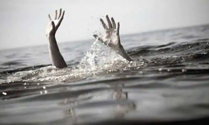  Prakasham,giddaluru,andhra Pradesh,vittamusurapalli, Three Girls Drowned In Prak-TeluguStop.com