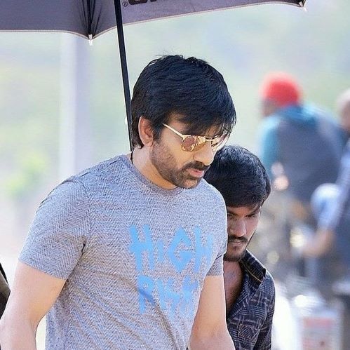  Ravi Teja Is In Talks With Debutant Director Gulabi Srinu For A New Movie.-TeluguStop.com