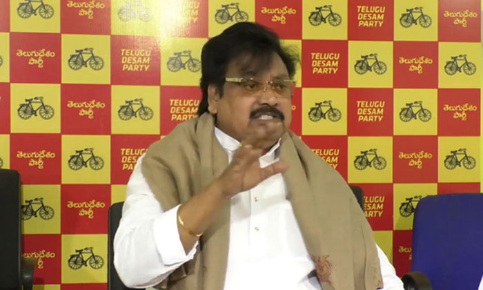  Tdp Varla Ramaiah Comments On Viajayasai Reddy Yatra, Tdp Varla Ramaiah, Comment-TeluguStop.com