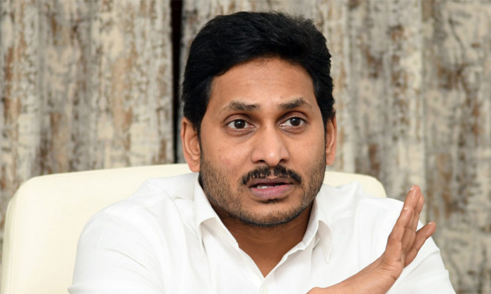  The Five Ministers Of Ycp Who Raised Their Hands And Not Effective In Panchayat-TeluguStop.com