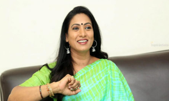  Senior Actress Aamani Disclosed Interesting Facts About Hero Akkineni Akhil,naga-TeluguStop.com
