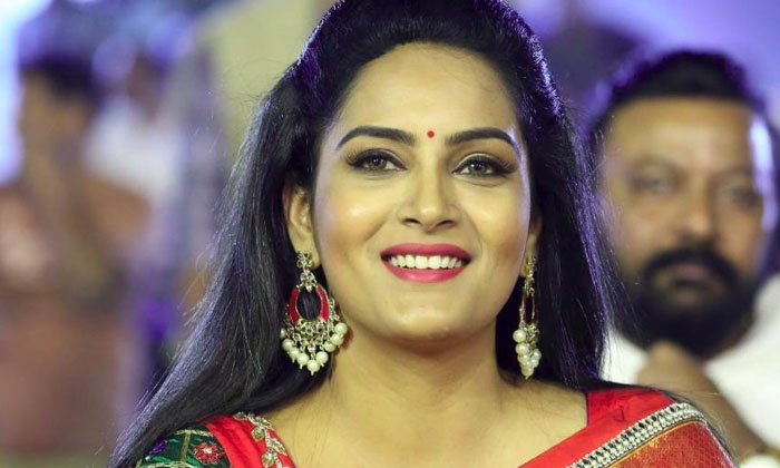  Bigg Boss Fame Himaja Shares A Pic With Mahesh Babu On Her Instagram Pic Goes Vi-TeluguStop.com