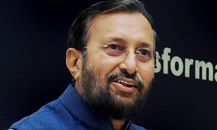  Prakash Javadekar,corona Vaccine,front Line,corona,govt Allows People Above Age-TeluguStop.com