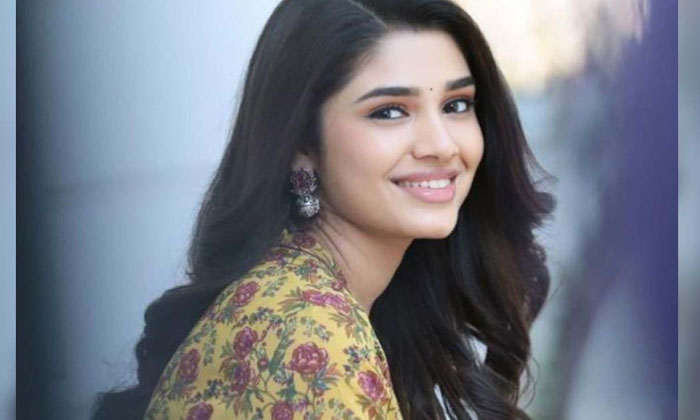  Young Tiger Ntr Trivikram Srinivas Movie Heroine Finalized, Tollywood, Thrivikra-TeluguStop.com