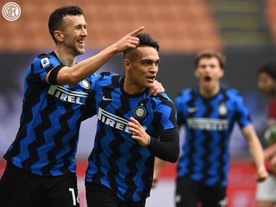  Inter Dominate Milan Derby, Win 3-0 To Open 4-point Lead In Serie A-TeluguStop.com