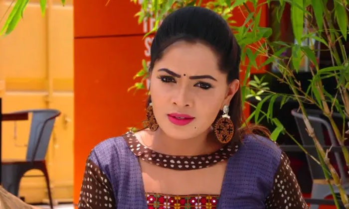 Telugu Actress Monitha, Karthika Deepam, Karthikadeepam, Maatv, Shobha Shetty-Te