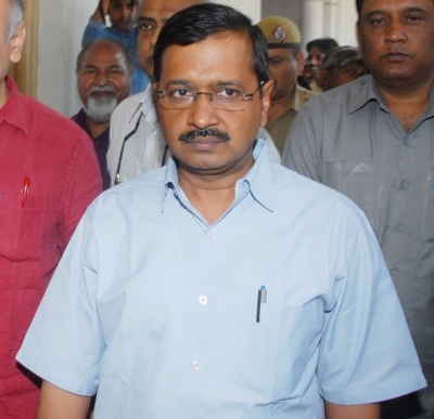  Kejriwal In Surat, Discusses Assembly Polls With Local Leaders-TeluguStop.com